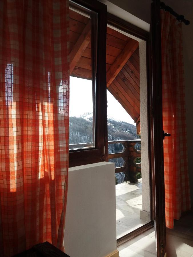 Apartments Dviletov Kutak コパオニク エクステリア 写真