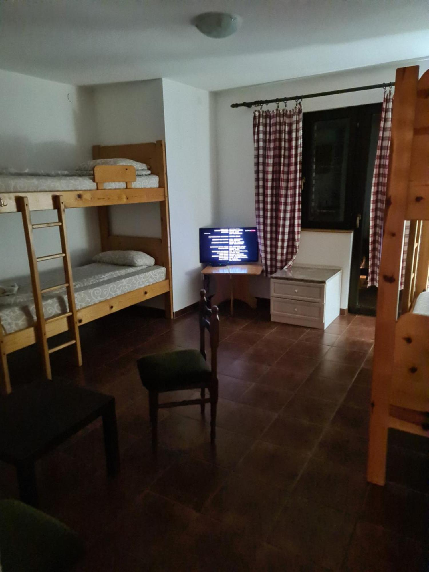Apartments Dviletov Kutak コパオニク エクステリア 写真
