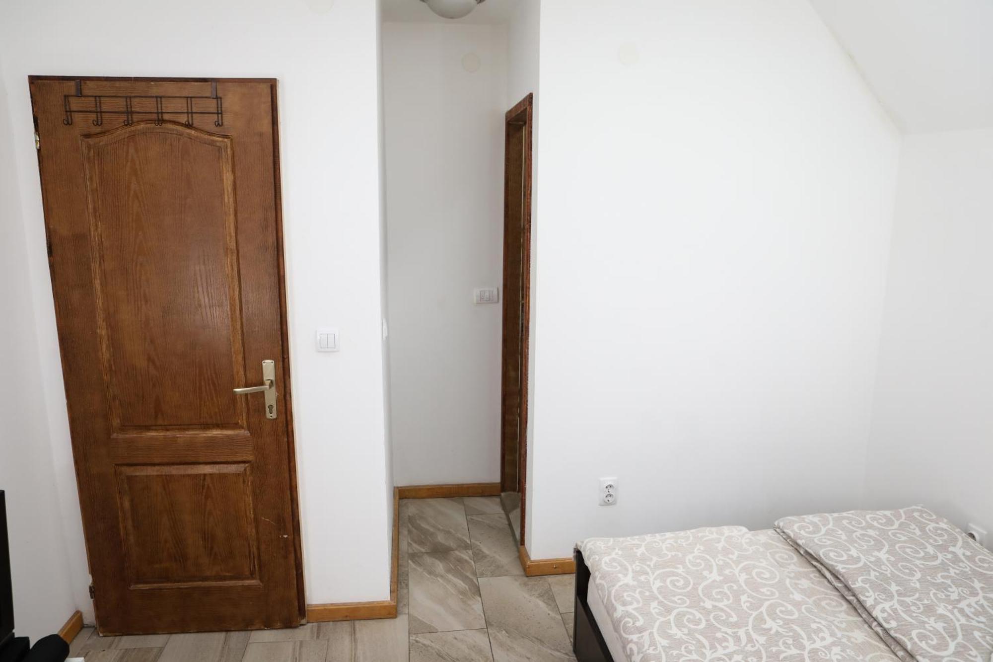 Apartments Dviletov Kutak コパオニク エクステリア 写真