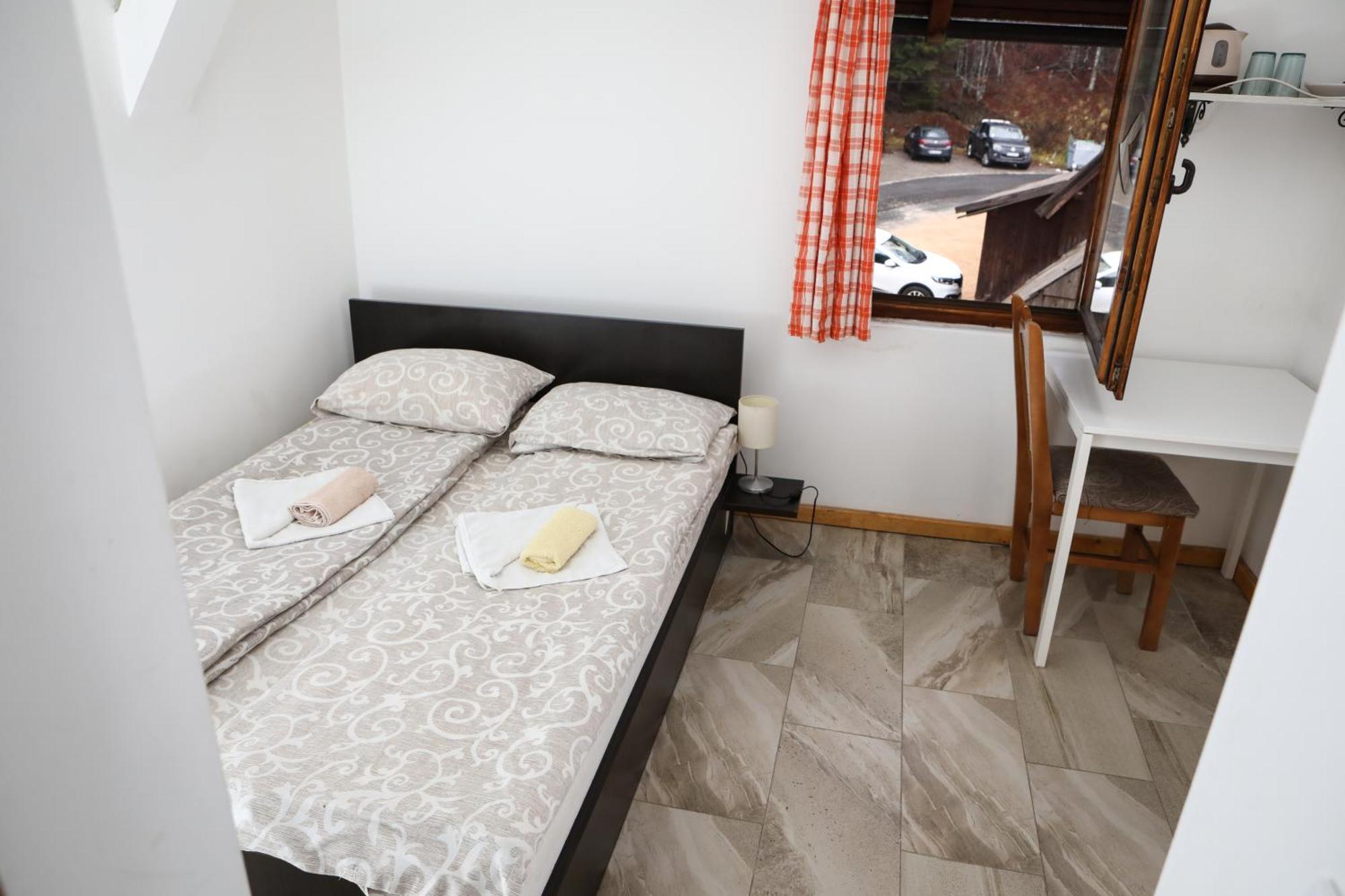Apartments Dviletov Kutak コパオニク エクステリア 写真